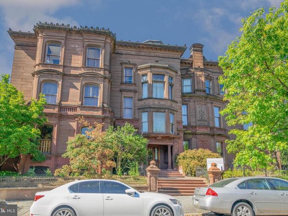 2201 Green Street, Philadelphia PA 19130