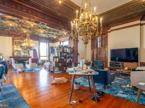 2201 Green Street, Philadelphia PA 19130