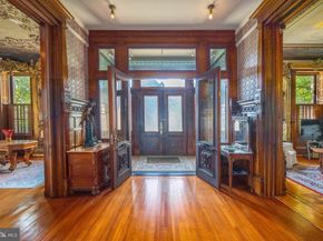 2201 Green Street, Philadelphia PA 19130