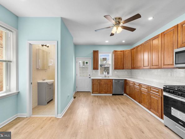 5040 Chestnut Street, Philadelphia PA 19139
