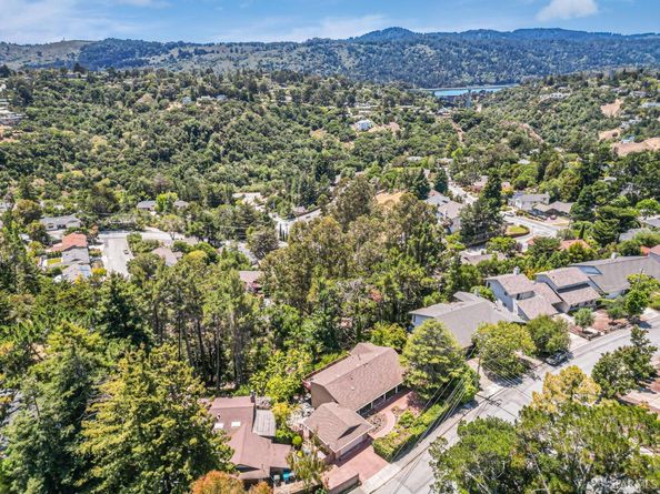 1426 Bel Aire Road, San Mateo CA 94402