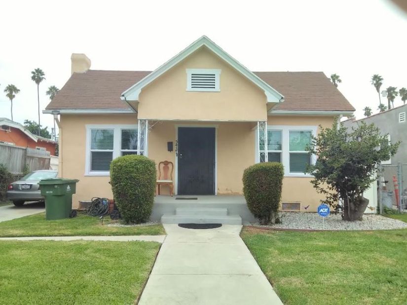 5421 S Wilton Place, Los Angeles, CA 90062 For Sale