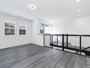 26 Prominence, Lake Forest CA 92630