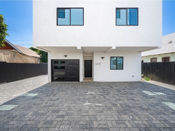 1037 W 43rd Street