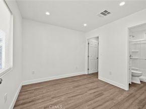 10558 Laurel Canyon Blvd, Pacoima CA 91331