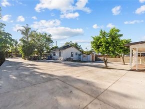 10558 Laurel Canyon Blvd, Pacoima CA 91331