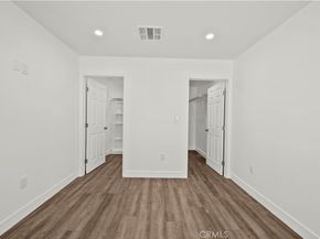 10558 Laurel Canyon Blvd, Pacoima CA 91331