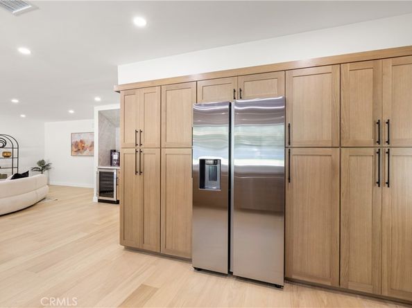 5340 Edgeware Drive, Calabasas CA 91301