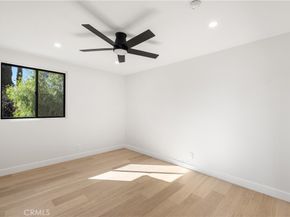 5340 Edgeware Drive, Calabasas CA 91301