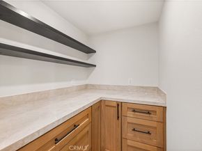 5340 Edgeware Drive, Calabasas CA 91301