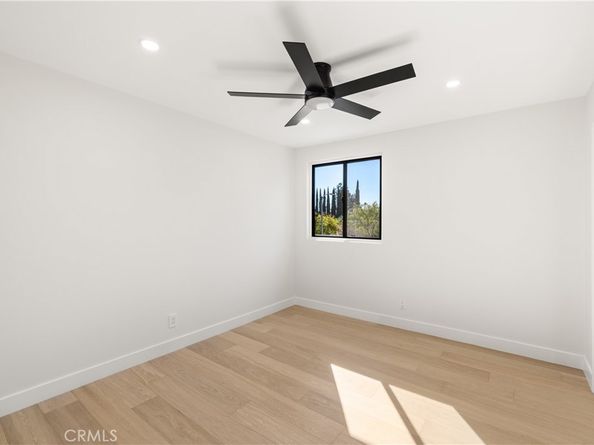 5340 Edgeware Drive, Calabasas CA 91301