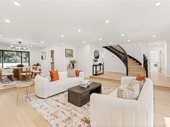 5340 Edgeware Drive, Calabasas CA 91301