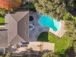 5340 Edgeware Drive, Calabasas CA 91301