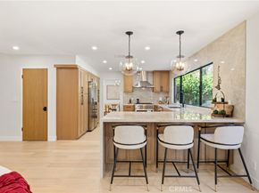 5340 Edgeware Drive, Calabasas CA 91301