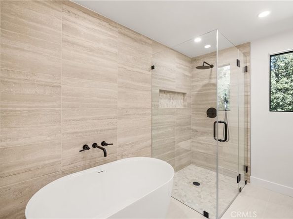 5340 Edgeware Drive, Calabasas CA 91301