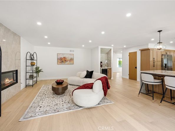 5340 Edgeware Drive, Calabasas CA 91301