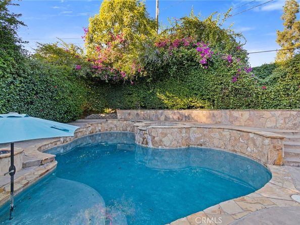 10215 Casaba, Chatsworth CA 91311