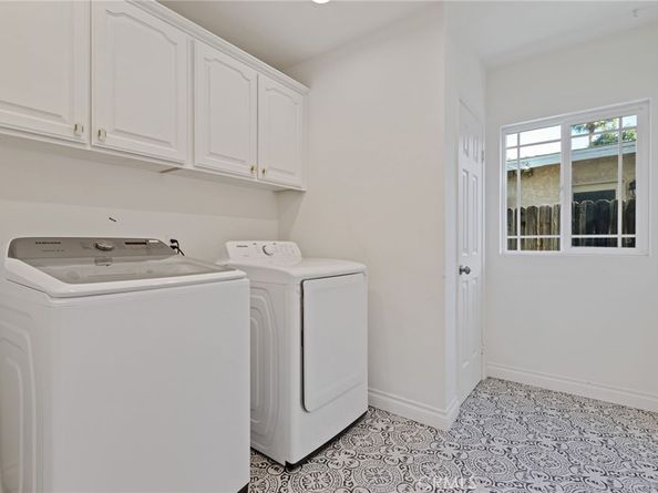 10215 Casaba, Chatsworth CA 91311