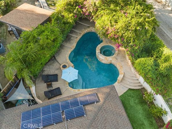 10215 Casaba, Chatsworth CA 91311