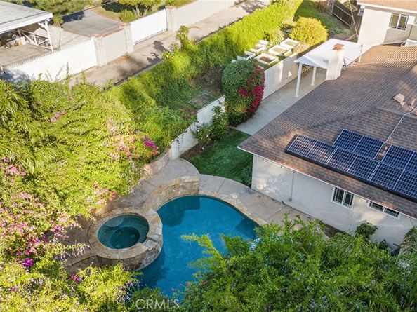 10215 Casaba, Chatsworth CA 91311