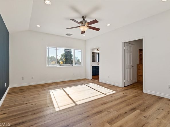 10215 Casaba, Chatsworth CA 91311