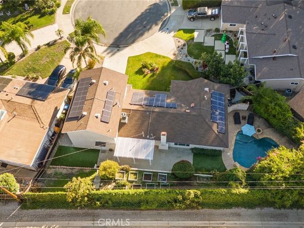 10215 Casaba, Chatsworth CA 91311