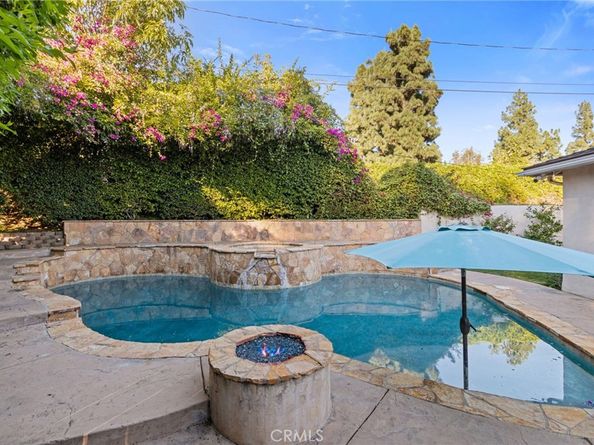 10215 Casaba, Chatsworth CA 91311