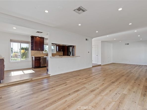 10215 Casaba, Chatsworth CA 91311