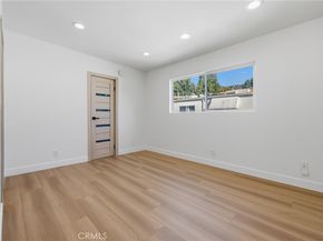 9502 Via Salerno, Burbank CA 91504