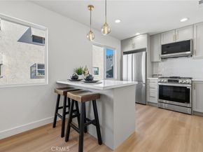 9502 Via Salerno, Burbank CA 91504