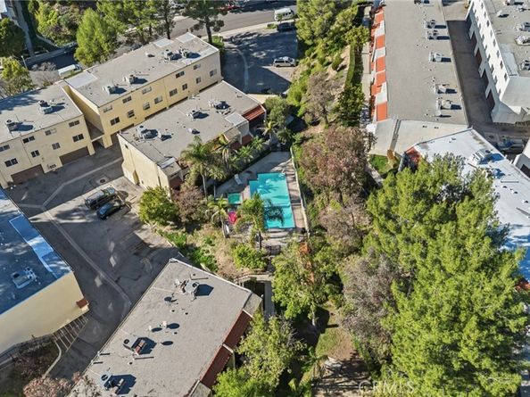 9502 Via Salerno, Burbank CA 91504