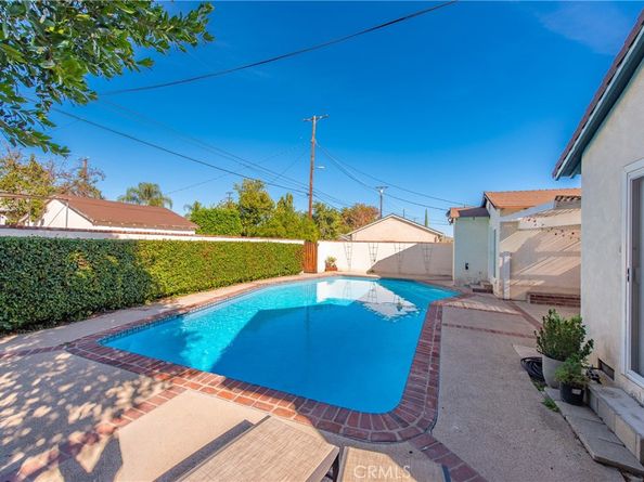 19545 Bryant, Northridge CA 91324