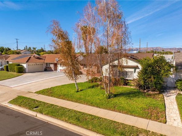 19545 Bryant, Northridge CA 91324