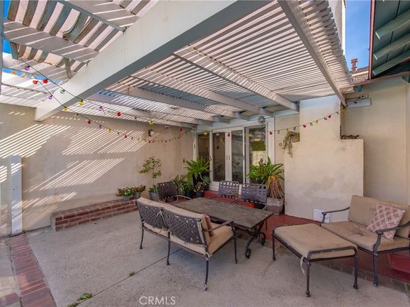 19545 Bryant, Northridge CA 91324