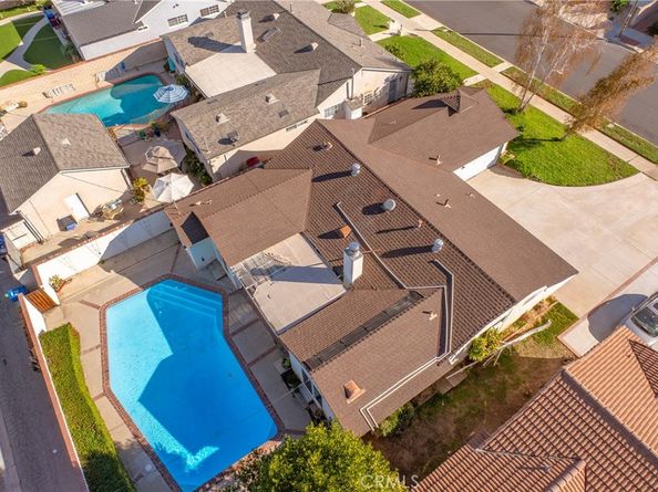 19545 Bryant, Northridge CA 91324