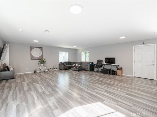 16038 Hartland, Van Nuys CA 91406
