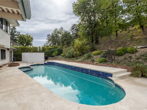 6035 Rod, Woodland Hills CA 91367