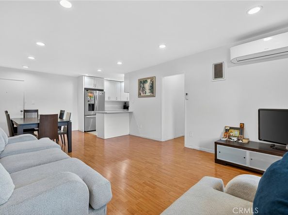 7826 Laurel Canyon Boulevard 17, North Hollywood CA 91605