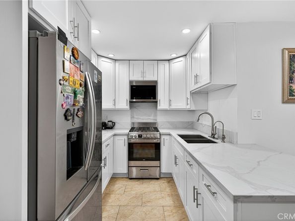 7826 Laurel Canyon Boulevard 17, North Hollywood CA 91605