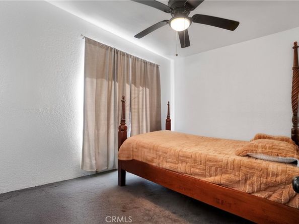 919 919 1/2 W 49th, Los Angeles CA 90037