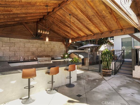 919 919 1/2 W 49th, Los Angeles CA 90037