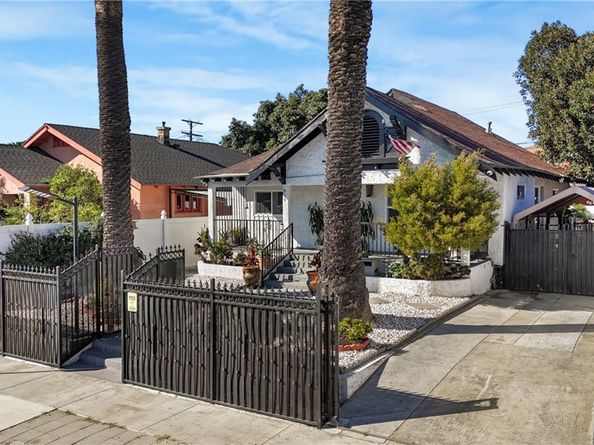 919 919 1/2 W 49th, Los Angeles CA 90037