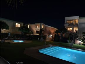 5301 Balboa Boulevard F2, Encino CA 91316