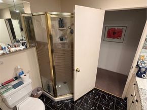 5301 Balboa Boulevard F2, Encino CA 91316