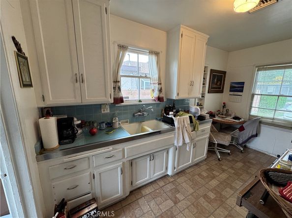 7044 Bertrand, Reseda CA 91335