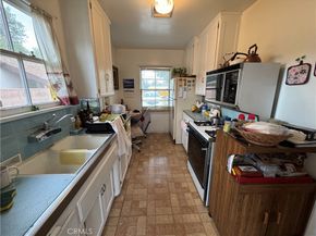 7044 Bertrand, Reseda CA 91335