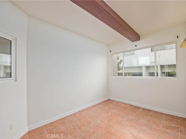 5333 Zelzah Avenue 102, Encino CA 91316