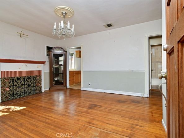 1121 N Frederic Street, Burbank CA 91505