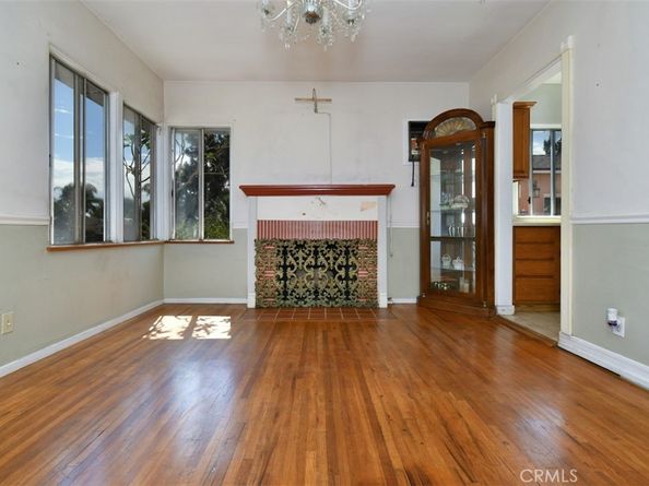 1121 N Frederic Street, Burbank CA 91505