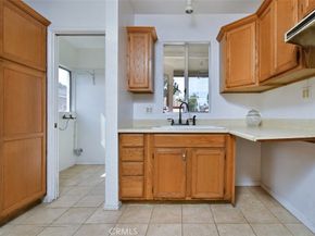 1121 N Frederic Street, Burbank CA 91505